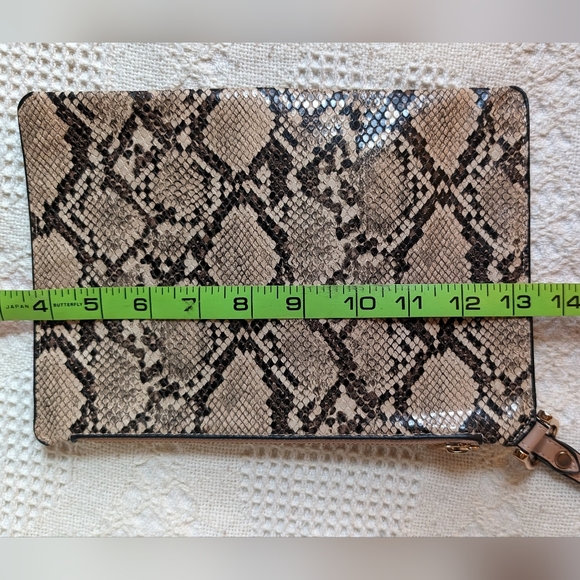 Snakeskin Wristlet Clutch - Picture 5 of 6